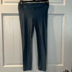 127. Koral Leggings NWOT Size Small